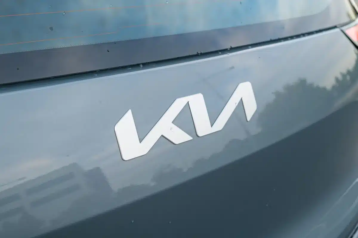 Kia EV9 Earth показа истински характер и не крие слабостите си