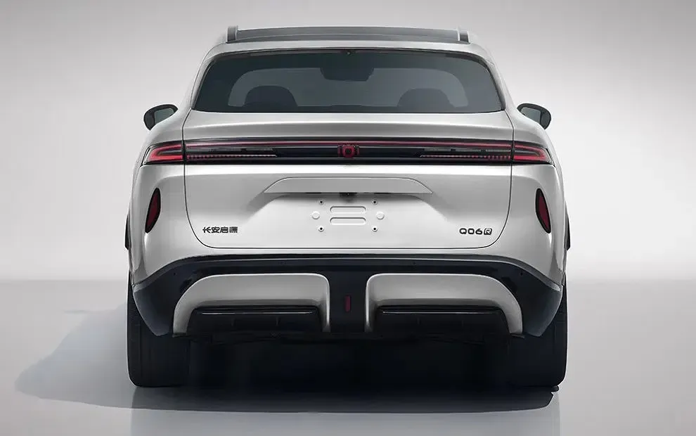Changan Nevo Q06 излиза на арената и ще играе по две правила едновременно