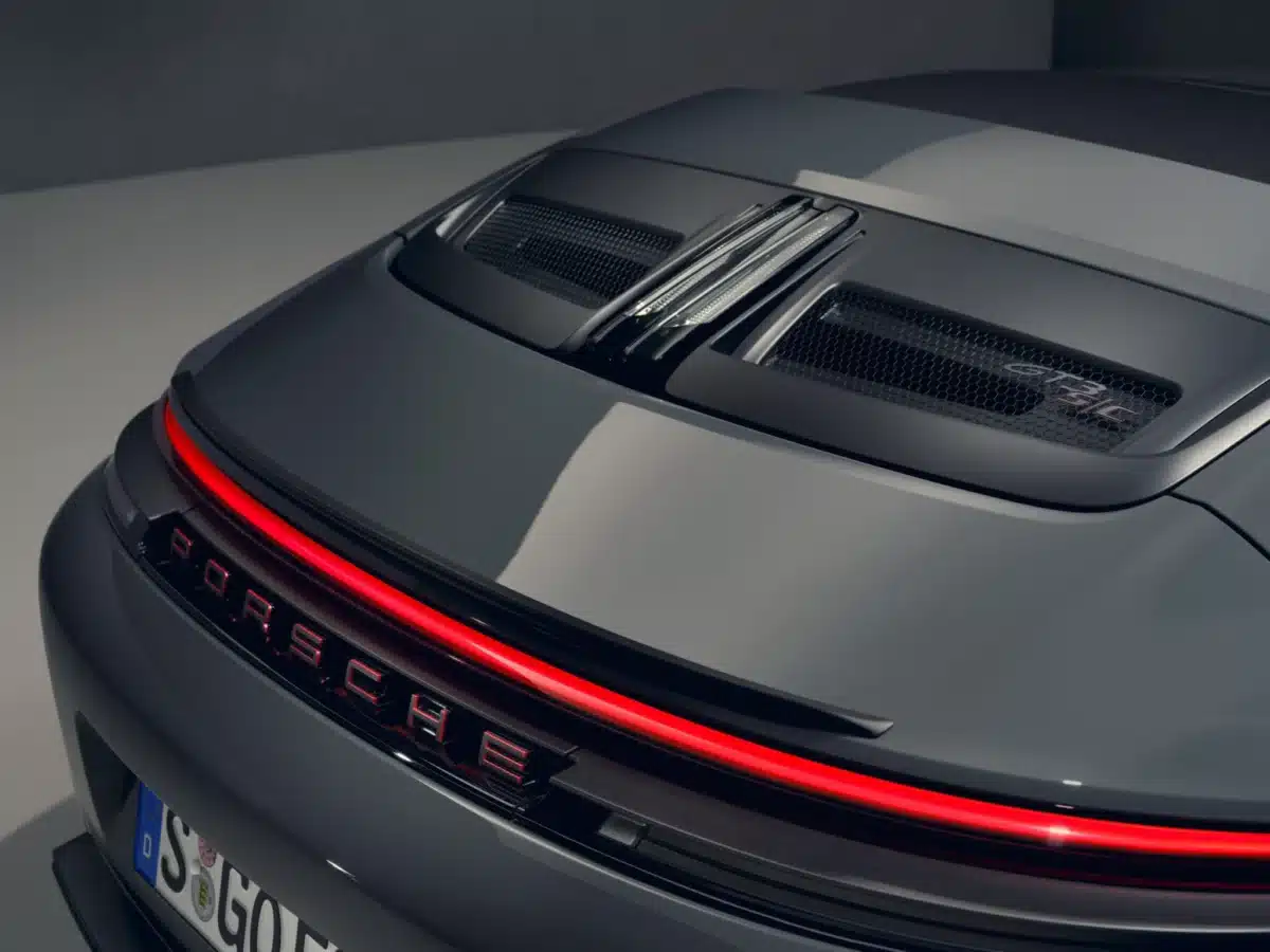 Новото Porsche 911 GT3 S/C е едновременно най-доброто и най-лошото GT3