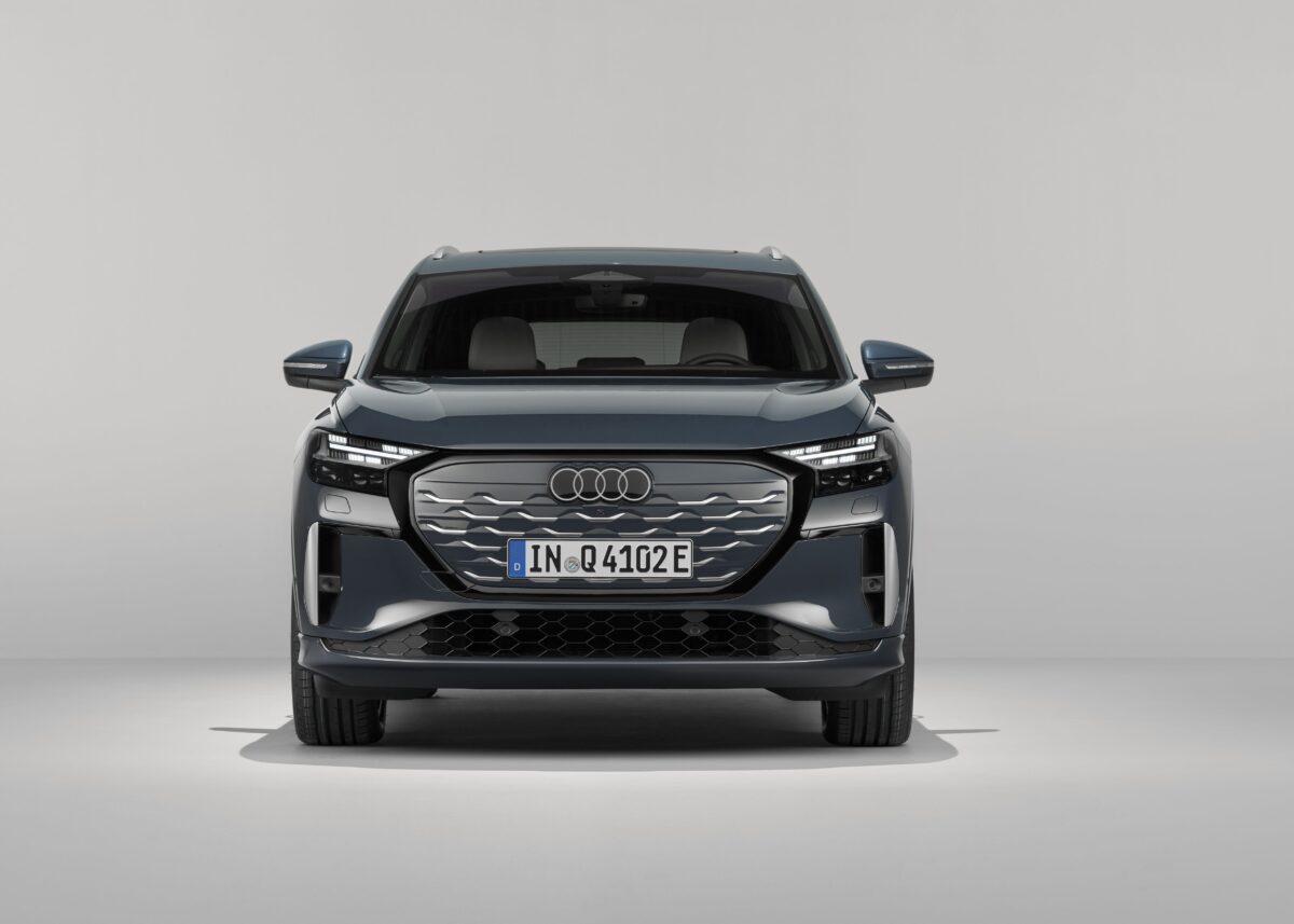Audi обнови Q4 e-tron, който може да се зарежда за 27 минути