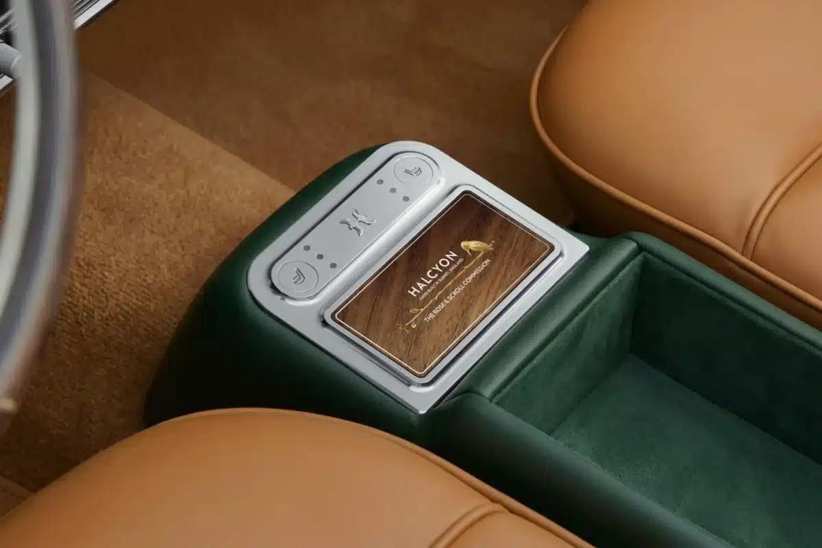 Halcyon връща Corniche, който сега е по-скъп от нов Rolls-Royce