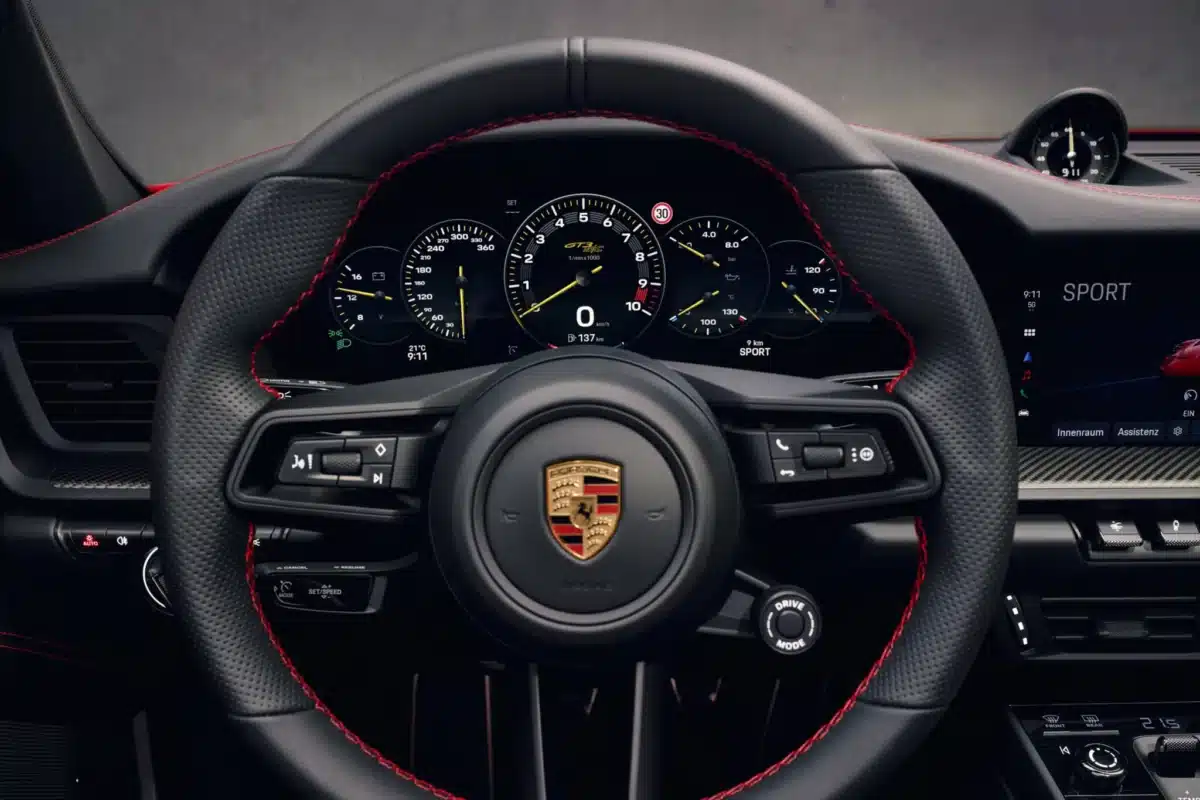 Новото Porsche 911 GT3 S/C е едновременно най-доброто и най-лошото GT3