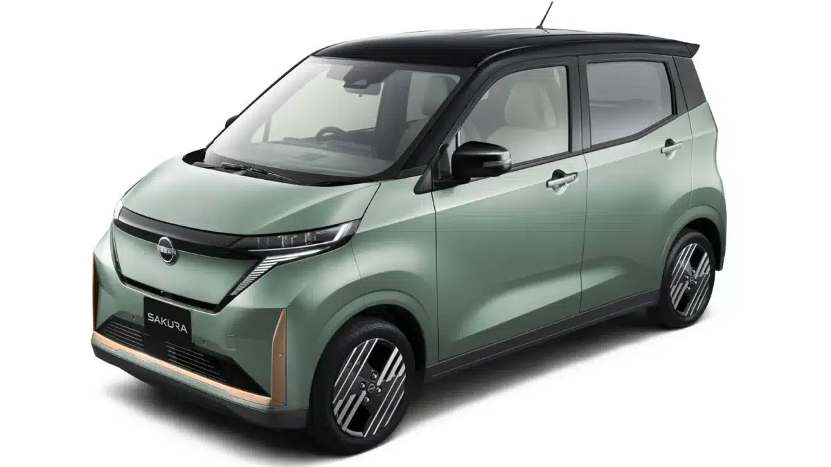 Nissan обнови Sakura преди пускането на новия BYD