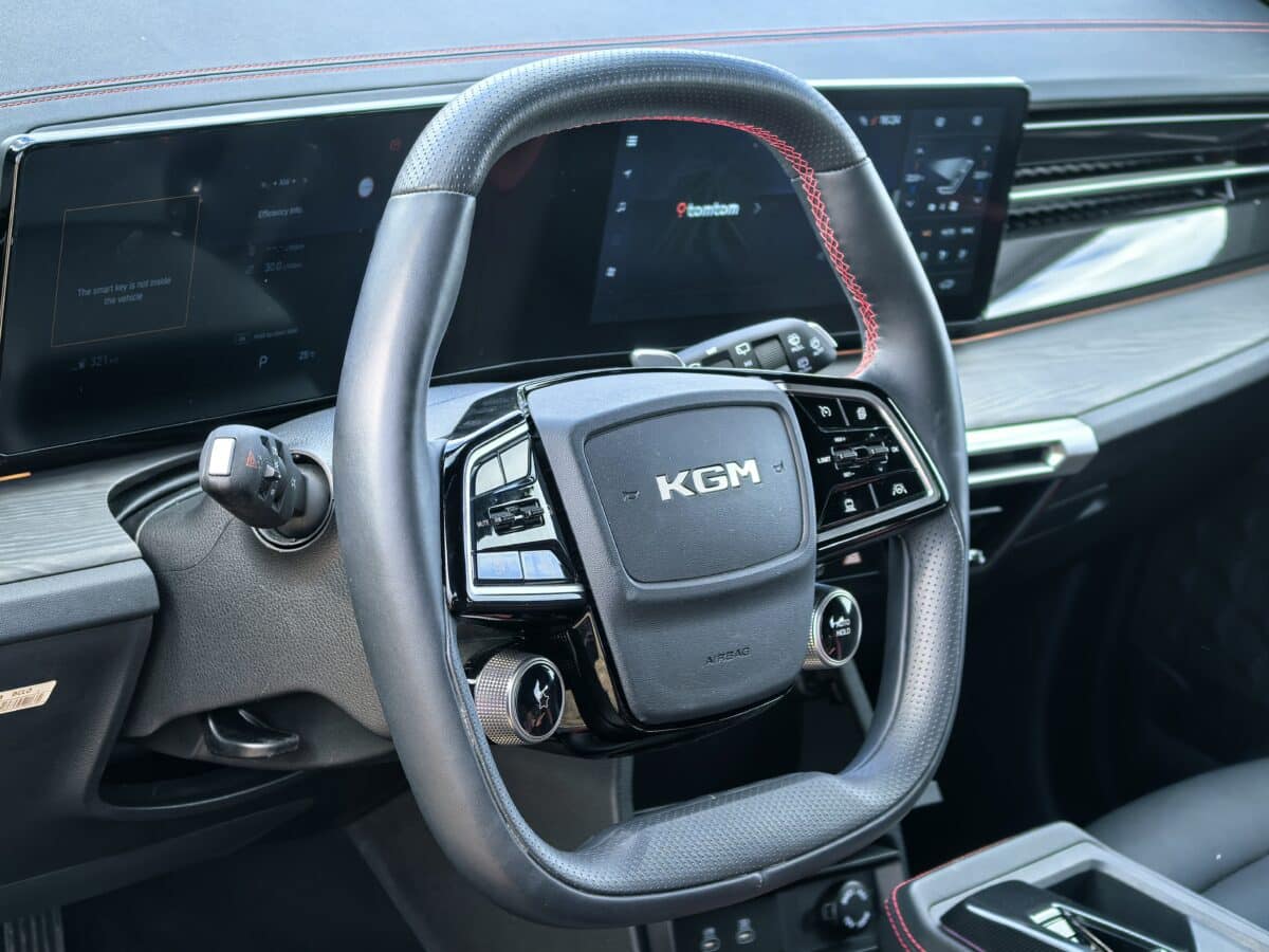 KGM Actyon: корейският SUV, който спира погледите – качваш се и разбираш защо