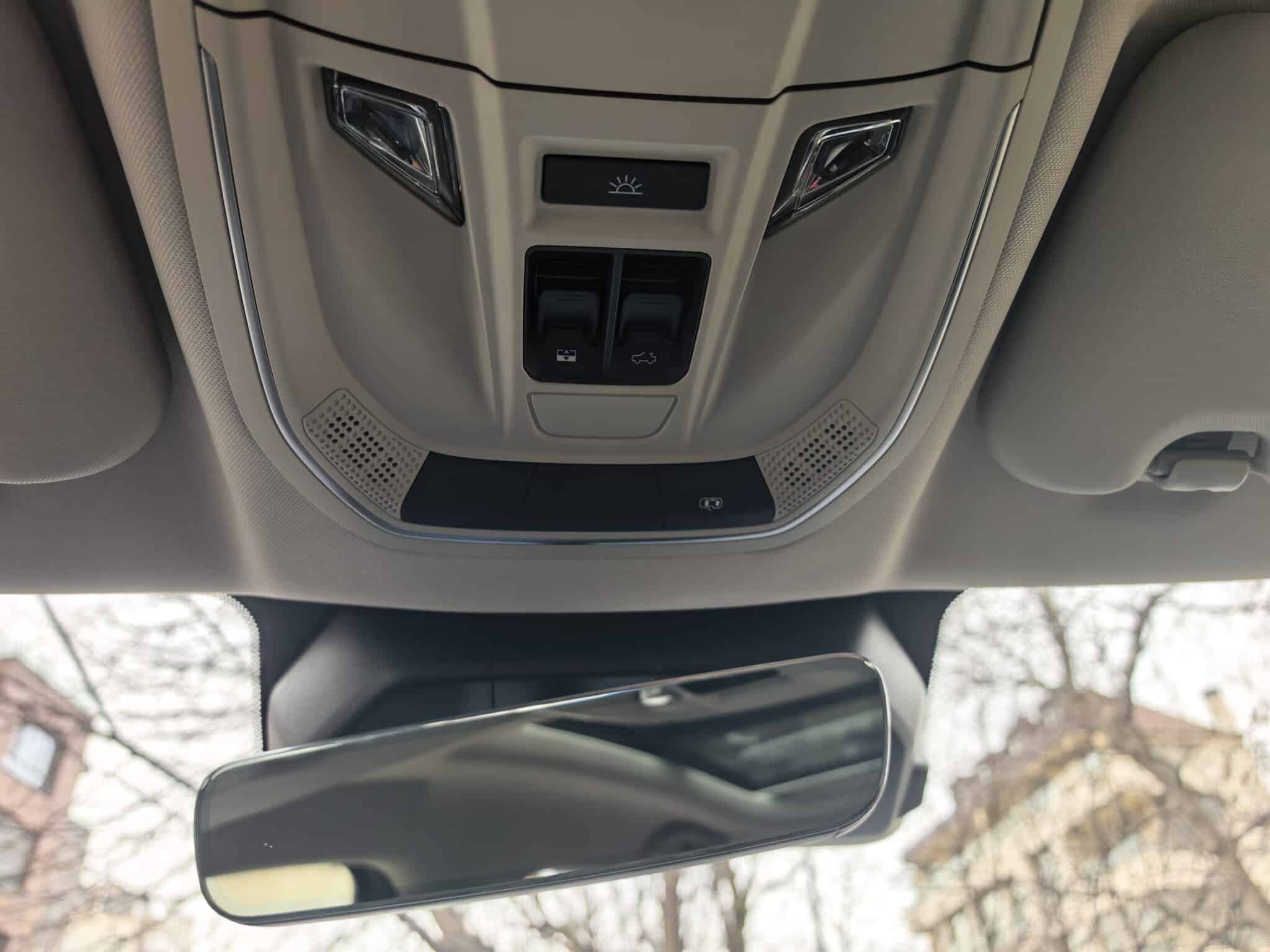 SUV, който изглежда по-скъп, отколкото е: HAVAL Jolion PRO HEV