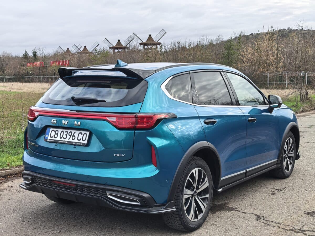 SUV, който изглежда по-скъп, отколкото е: HAVAL Jolion PRO HEV