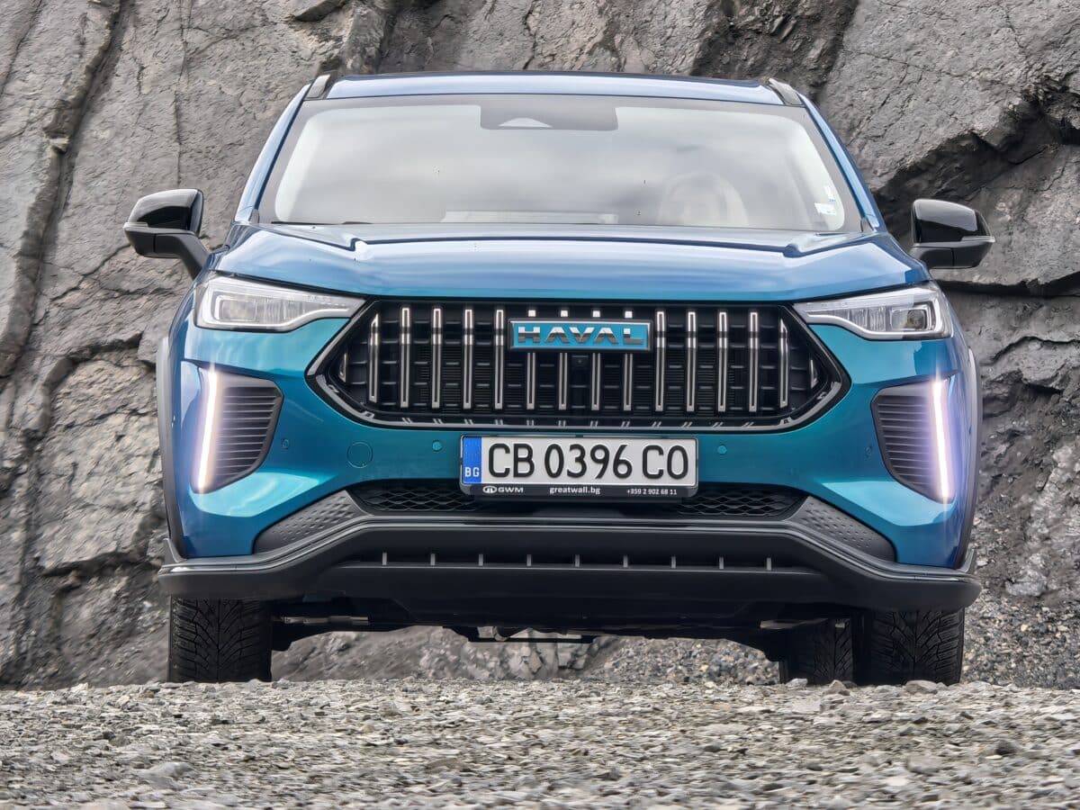 SUV, който изглежда по-скъп, отколкото е: HAVAL Jolion PRO HEV