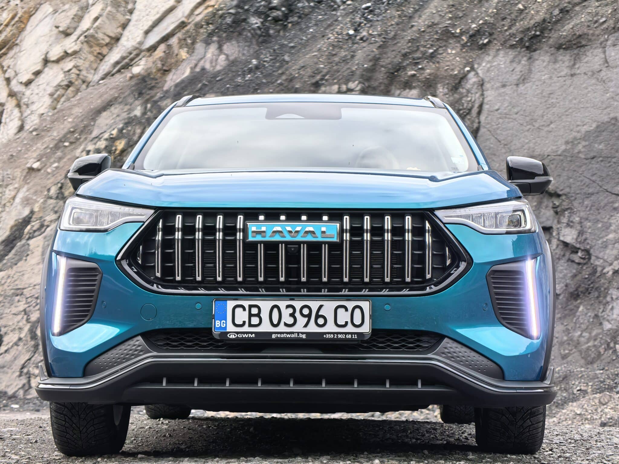 SUV, който изглежда по-скъп, отколкото е: HAVAL Jolion PRO HEV