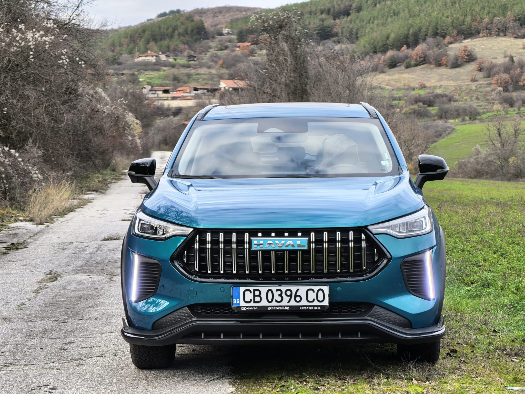 SUV, който изглежда по-скъп, отколкото е: HAVAL Jolion PRO HEV