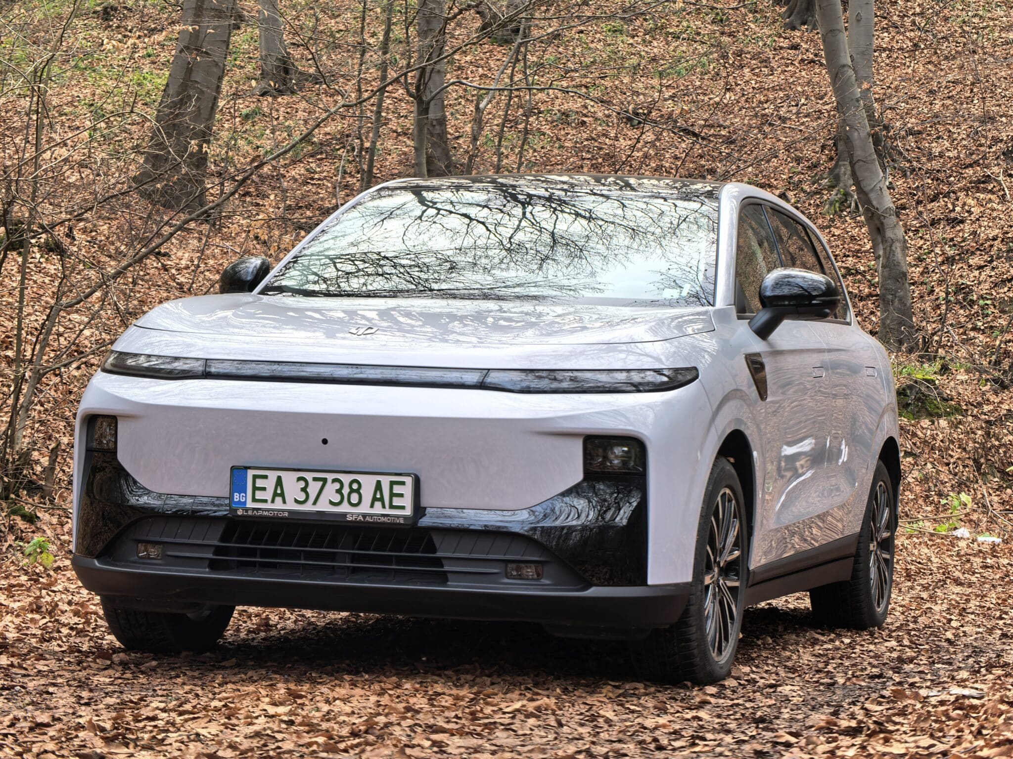 435 км пробег и цена около 30 000 €: Leapmotor B10 изненадва повече, отколкото очаквахме