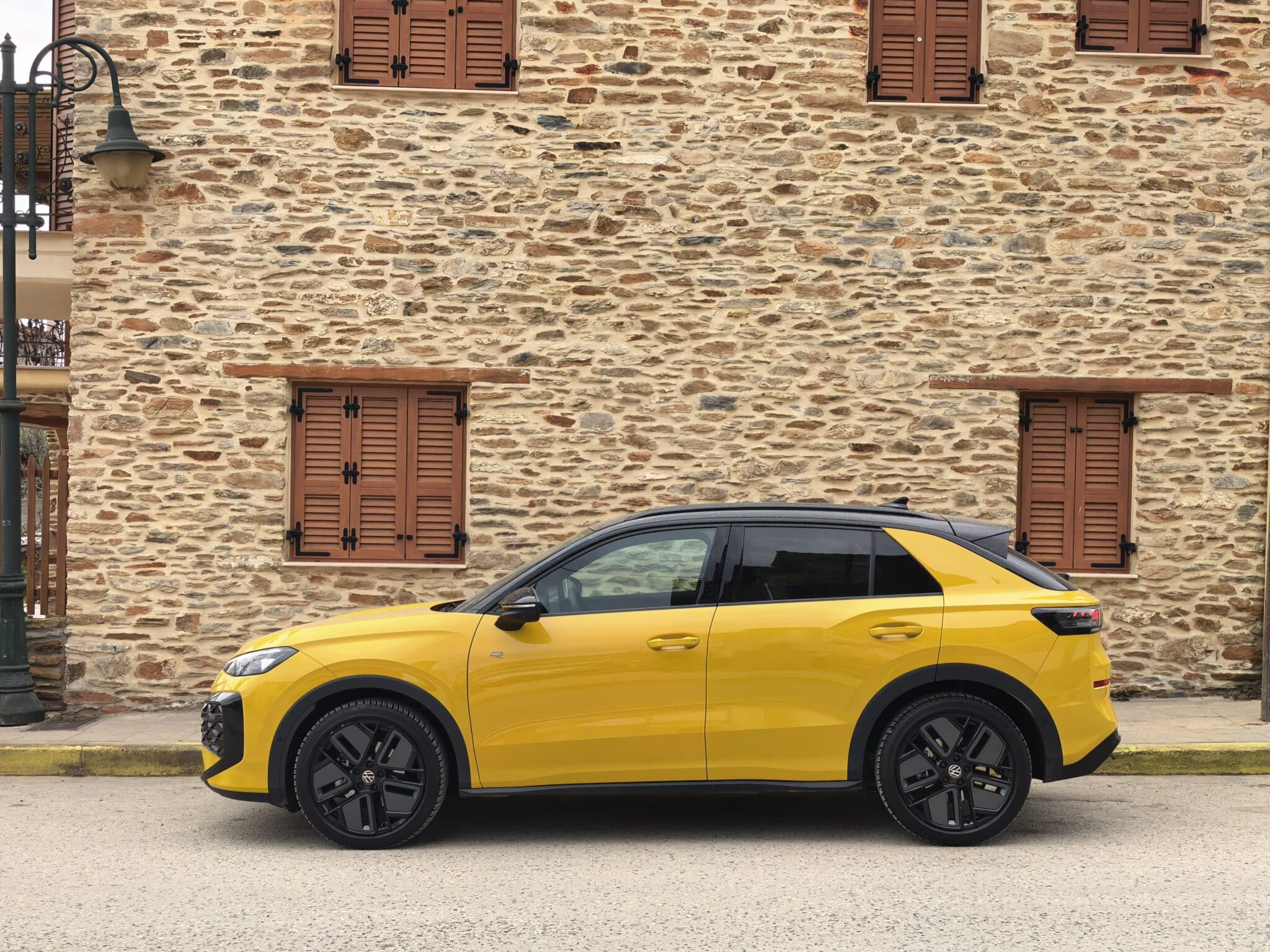 Volkswagen T-Roc: опасно близо до съвършенството – еволюцията, която превърна добрата идея в победител