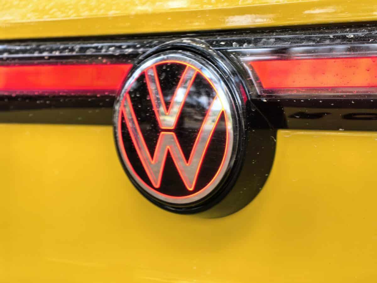 Volkswagen T-Roc: опасно близо до съвършенството – еволюцията, която превърна добрата идея в победител