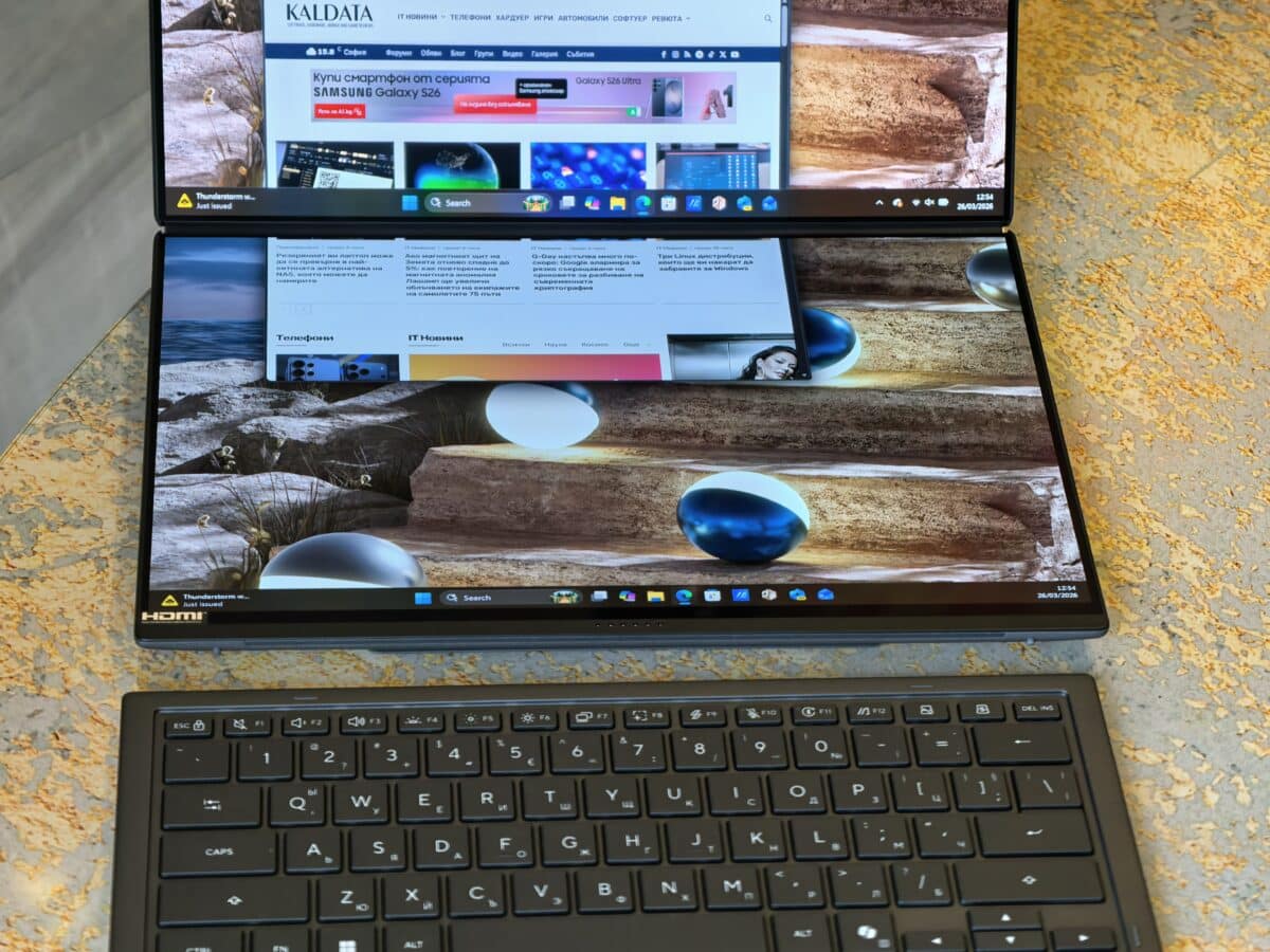 Два екрана, нула компромиси: ASUS Zenbook Duo 2026 е неочаквано добър