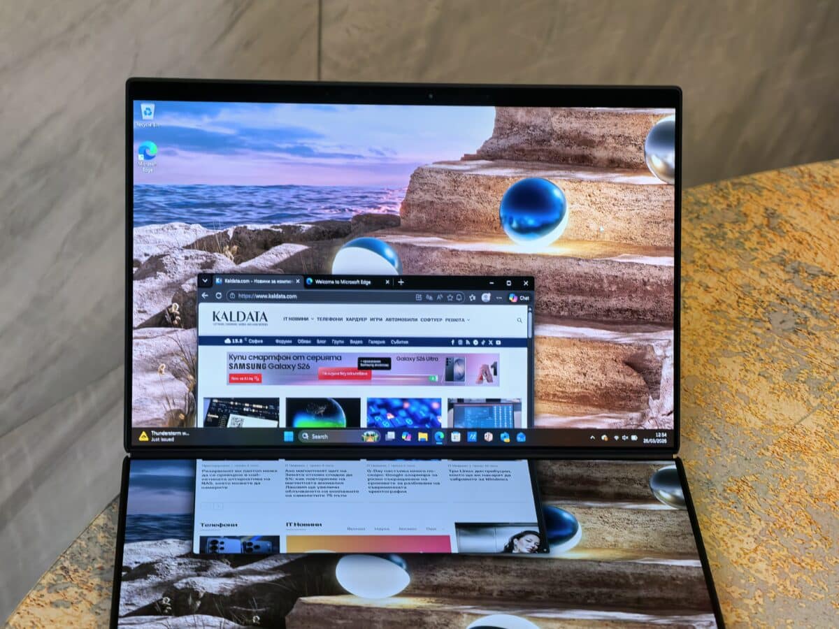 Два екрана, нула компромиси: ASUS Zenbook Duo 2026 е неочаквано добър