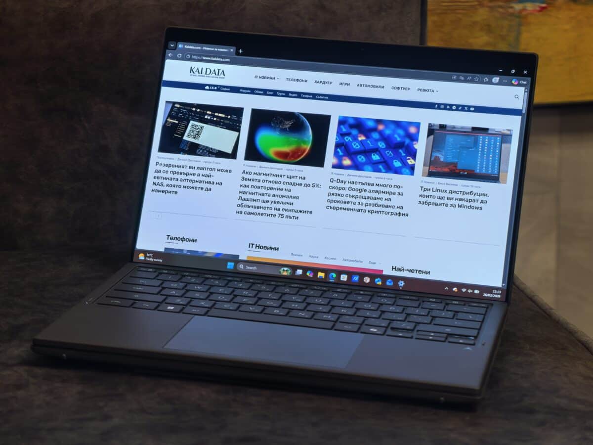 Два екрана, нула компромиси: ASUS Zenbook Duo 2026 е неочаквано добър