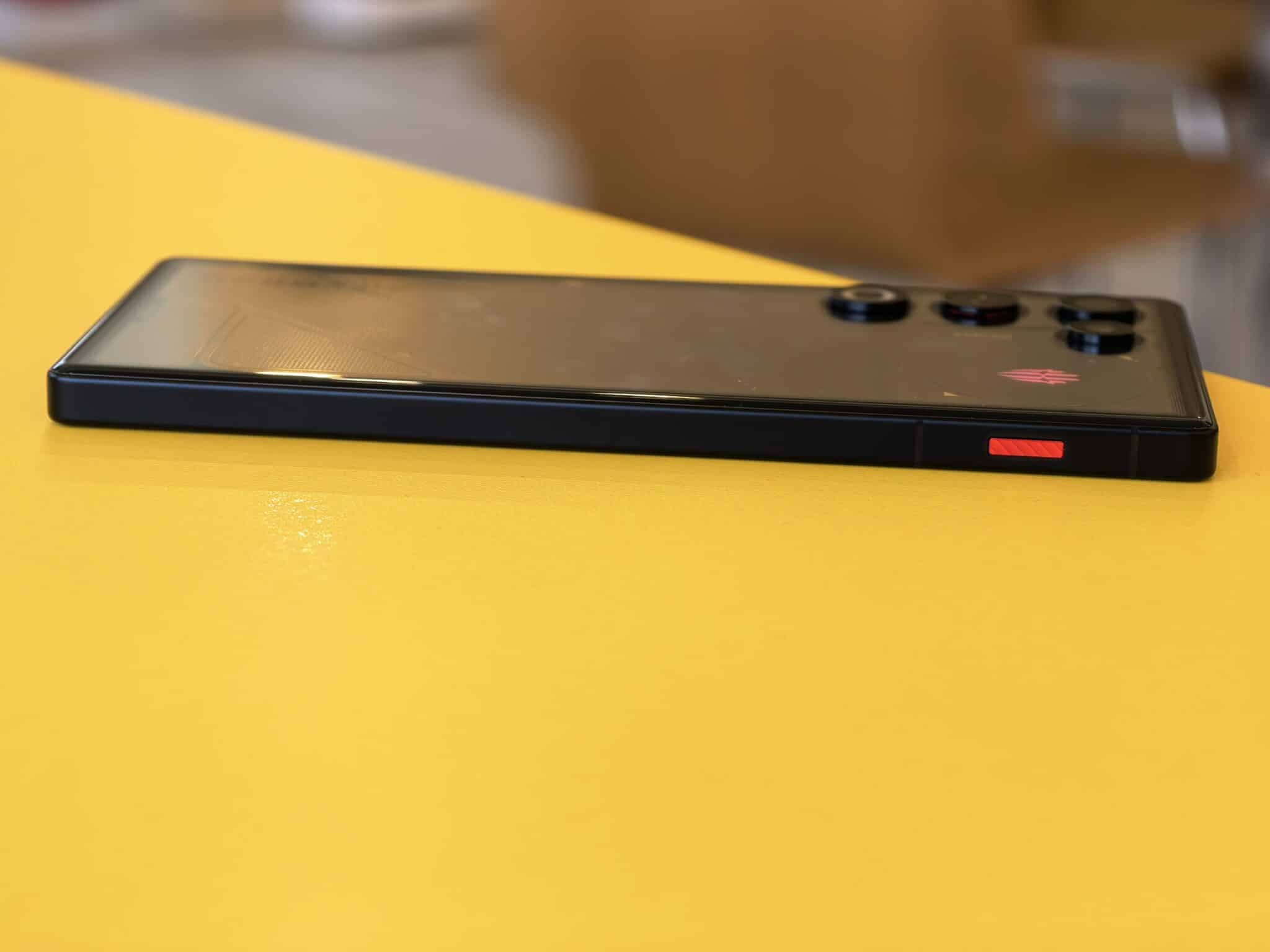 RedMagic 11 Air идва да унищожи конкуренцията в гейминга – и почти няма кой да го спре
