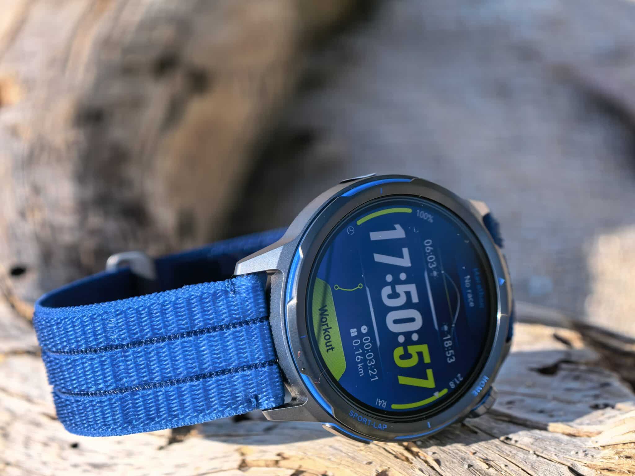 Часовник, който те кара да се движиш повече, отколкото ти се иска: HUAWEI WATCH GT Runner 2