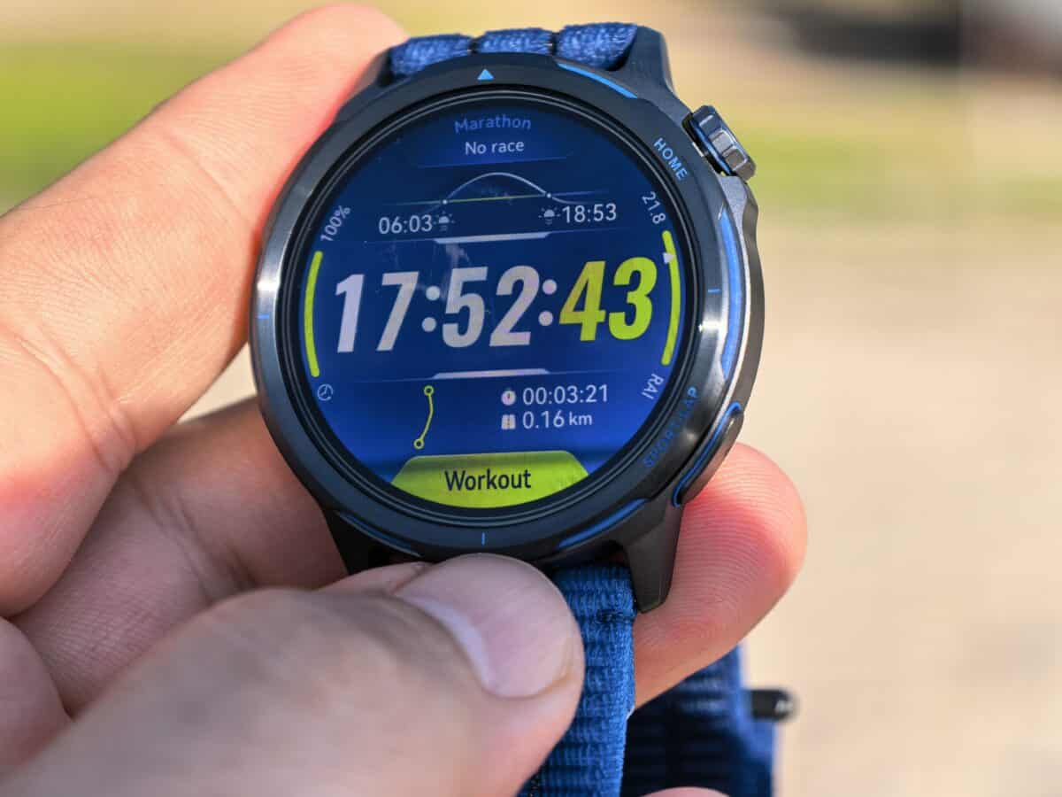 Часовник, който те кара да се движиш повече, отколкото ти се иска: HUAWEI WATCH GT Runner 2