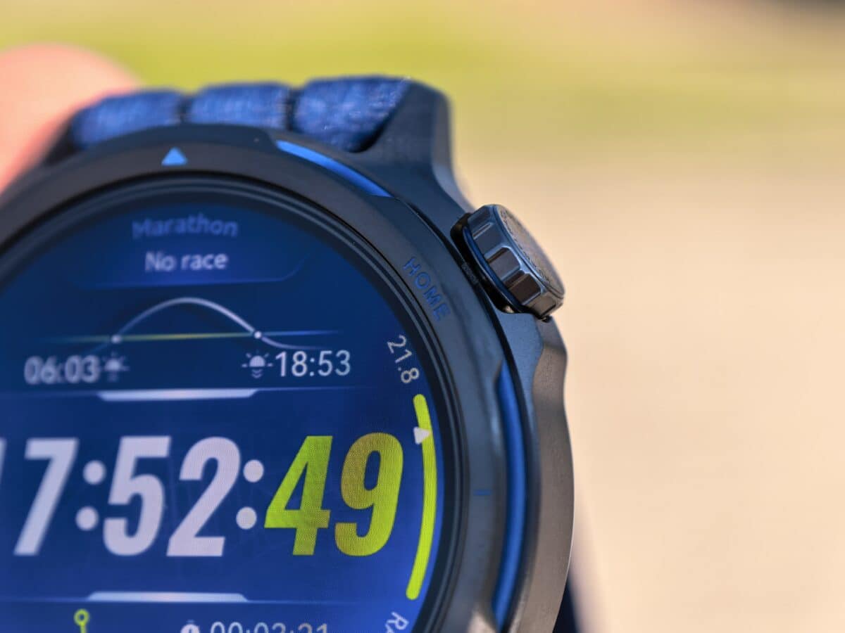 Часовник, който те кара да се движиш повече, отколкото ти се иска: HUAWEI WATCH GT Runner 2