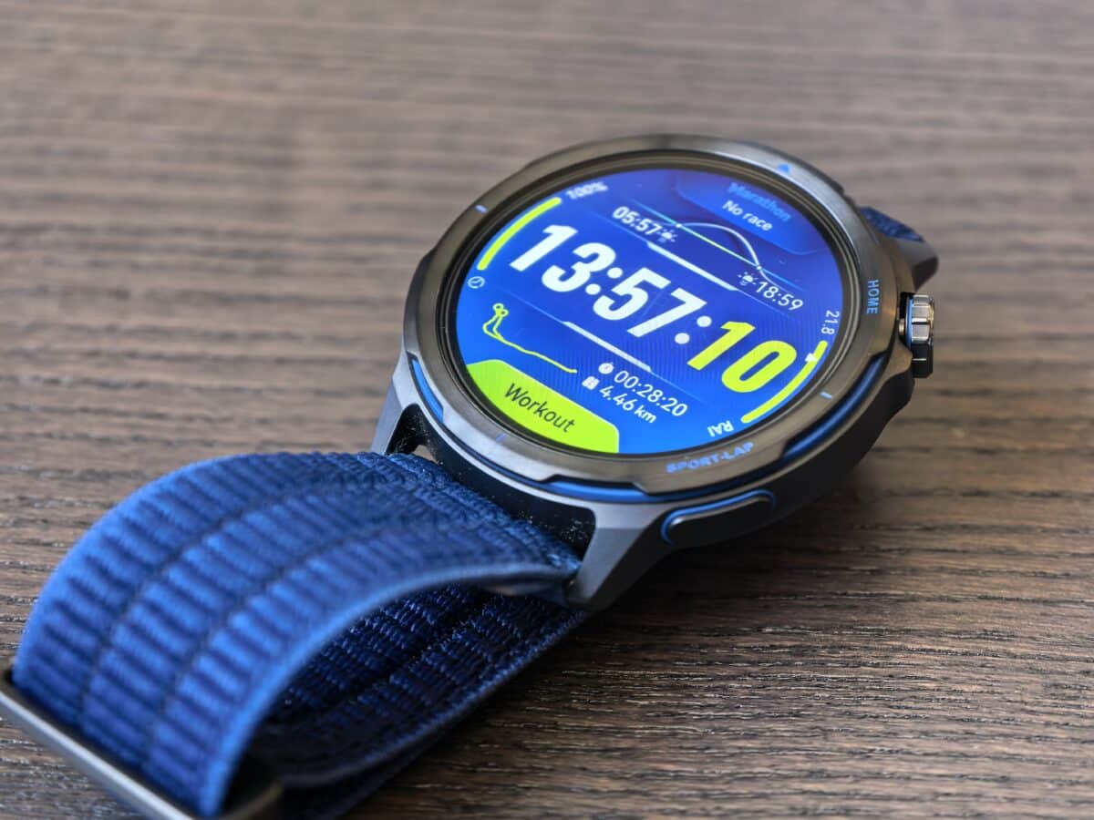 Часовник, който те кара да се движиш повече, отколкото ти се иска: HUAWEI WATCH GT Runner 2