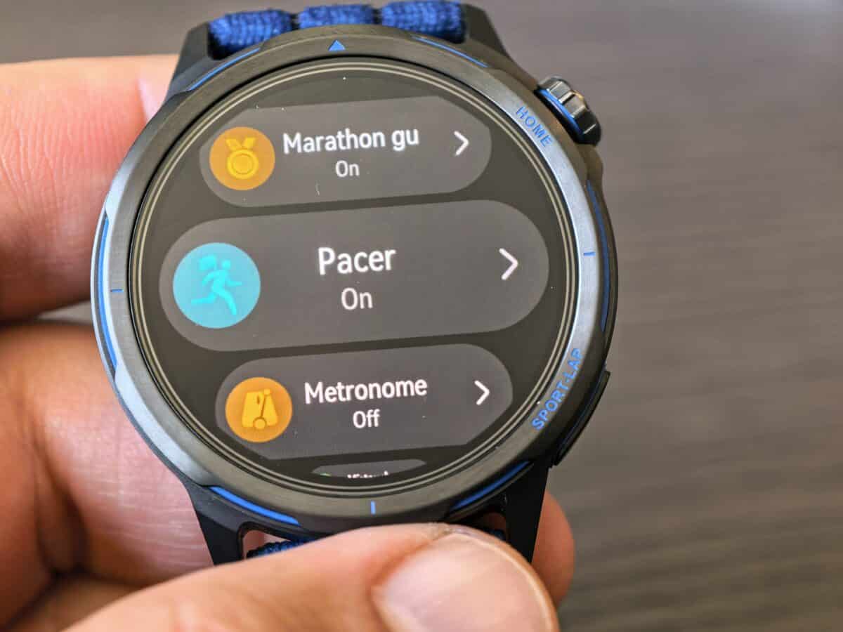 Часовник, който те кара да се движиш повече, отколкото ти се иска: HUAWEI WATCH GT Runner 2