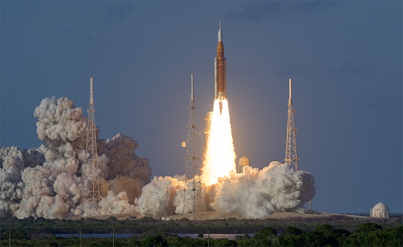 След старта на лунната мисия „Artemis II“: Тръмп предложи драстично орязване на бюджета на НАСА