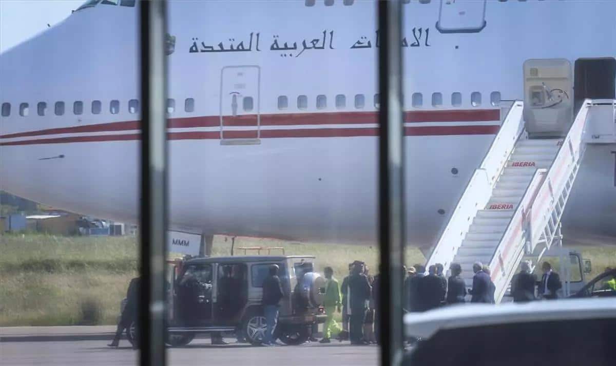 Шейхът на Дубай кацна със самолет за 530 души… сам – малко летище беше принудено да се преустрои