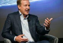 Революция в чип индустрията: Lam Research внедрява AI в заводите, за да спре бракуването на силициевите пластини