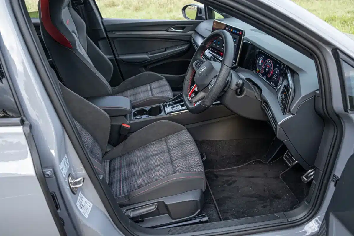 Новият Golf GTI възвърна вълнението