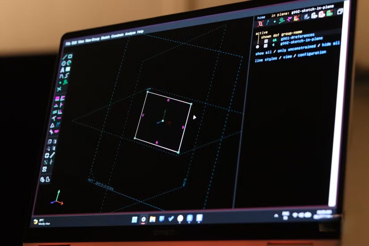Този безплатен CAD софтуер работи директно в браузъра и засенчва скъпите програми