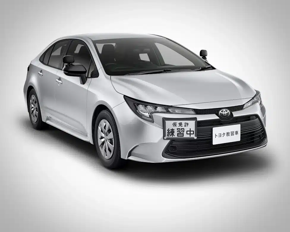 Corolla за автошколите с „механика“ се завръща