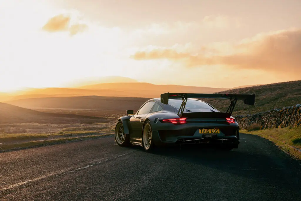 Talos преосмисли Porsche 911 за <img fetchpriority=