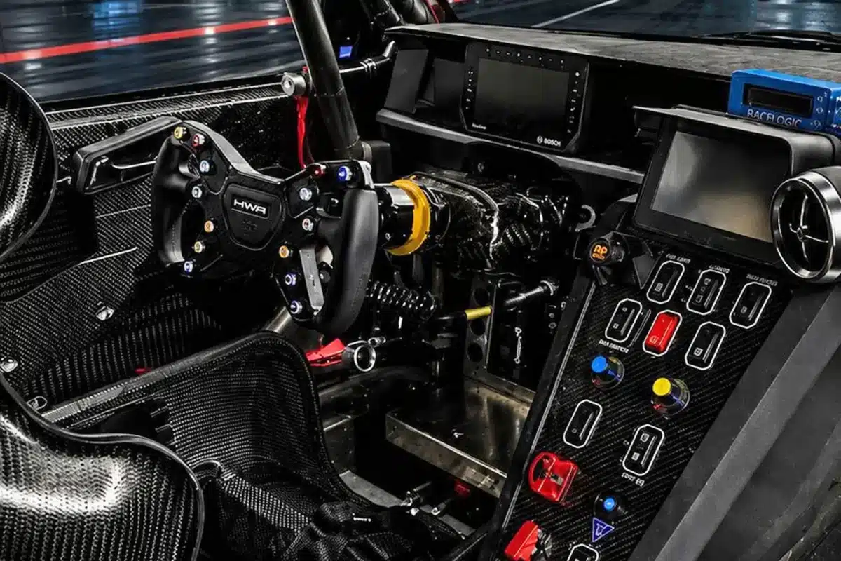 HWA направи EVO R още по-здрав за пистата