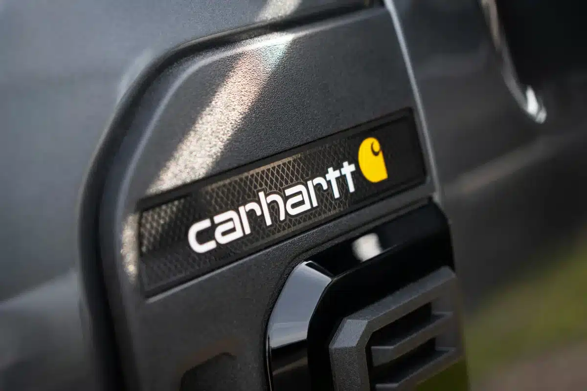 Ford сглоби Super Duty в стил Carhartt