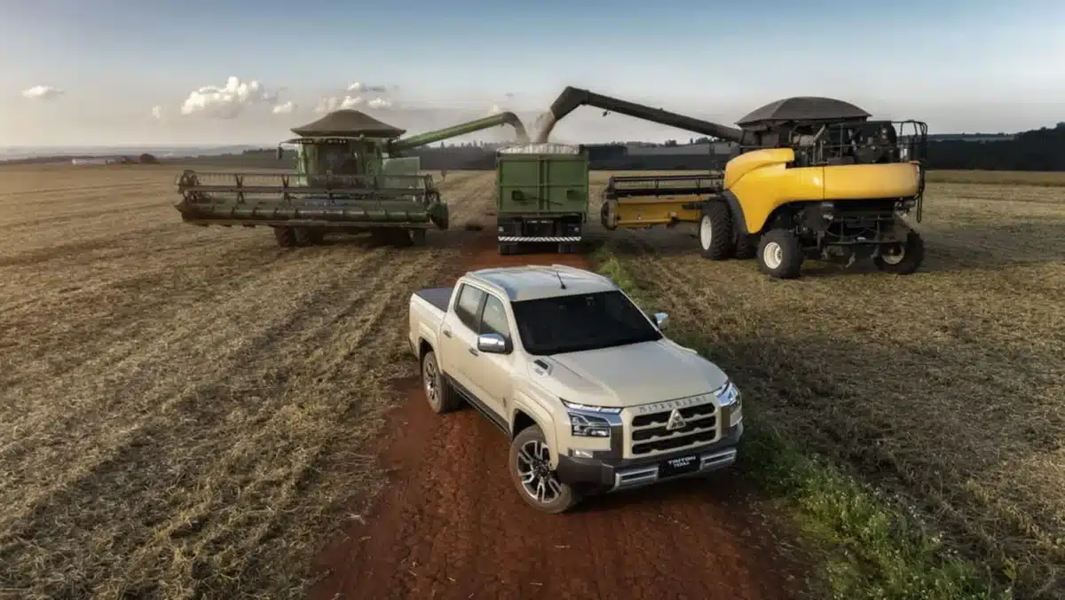 Mitsubishi направи Triton Terra по-скъп и луксозен