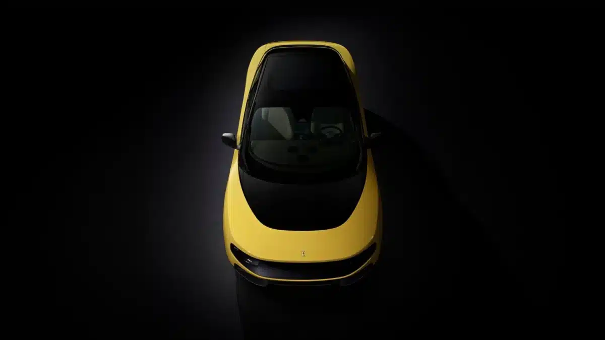 Ferrari представи Luce – първия си електромобил на цена от €550 000, създаден съвместно с бившия главен дизайнер на Apple