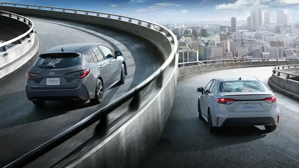Corolla за автошколите с „механика“ се завръща