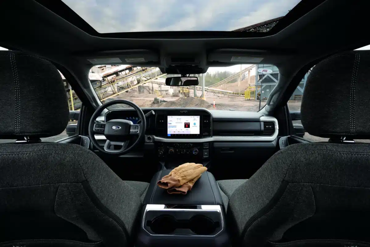 Ford сглоби Super Duty в стил Carhartt