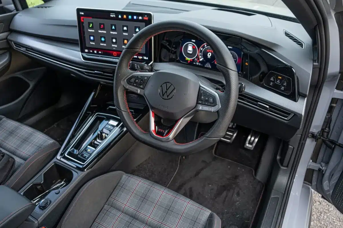 Новият Golf GTI възвърна вълнението