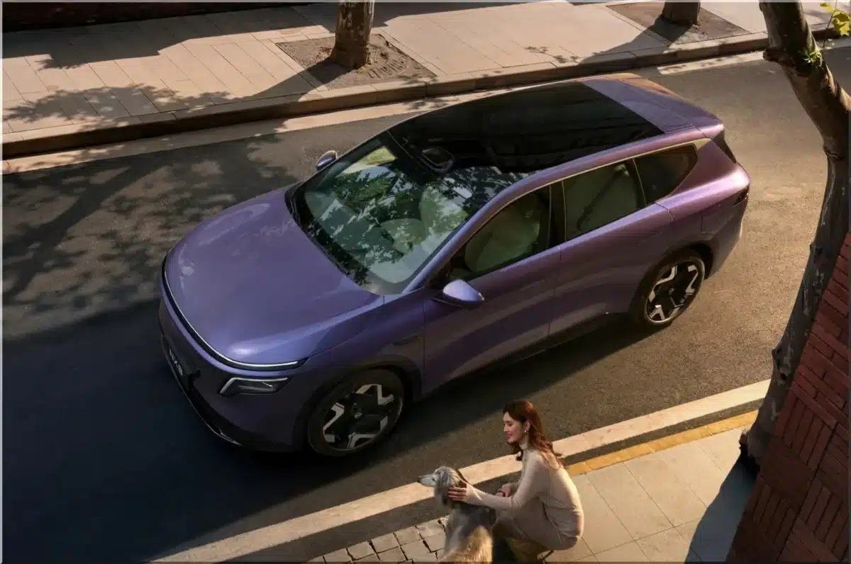 Nissan се насочва към китайските автомобили в Канада