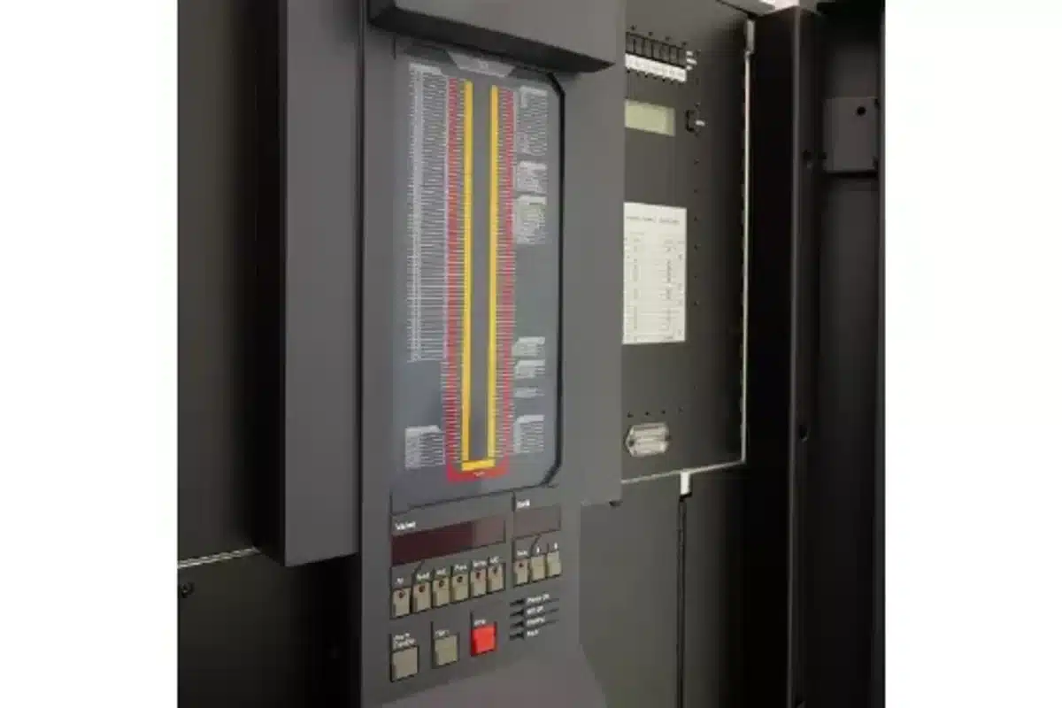 Най-бързият суперкомпютър в Европа от 1996 година Cray T3D се продава на търг с начална цена €69 500