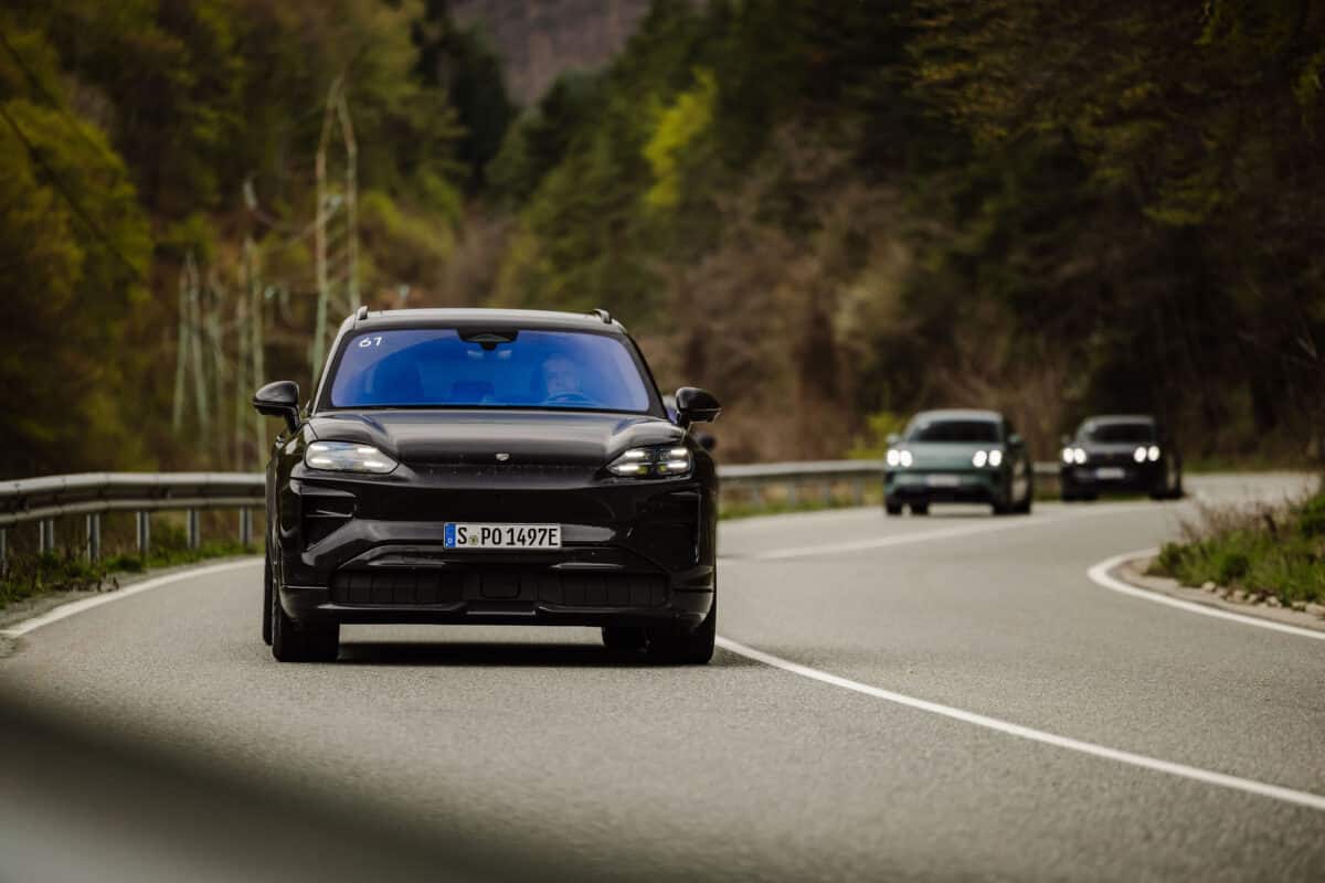 Карахме най-мощното Porsche в историята: 1156 к.с. и 2.5 секунди до 100 – това е Cayenne Turbo Electric