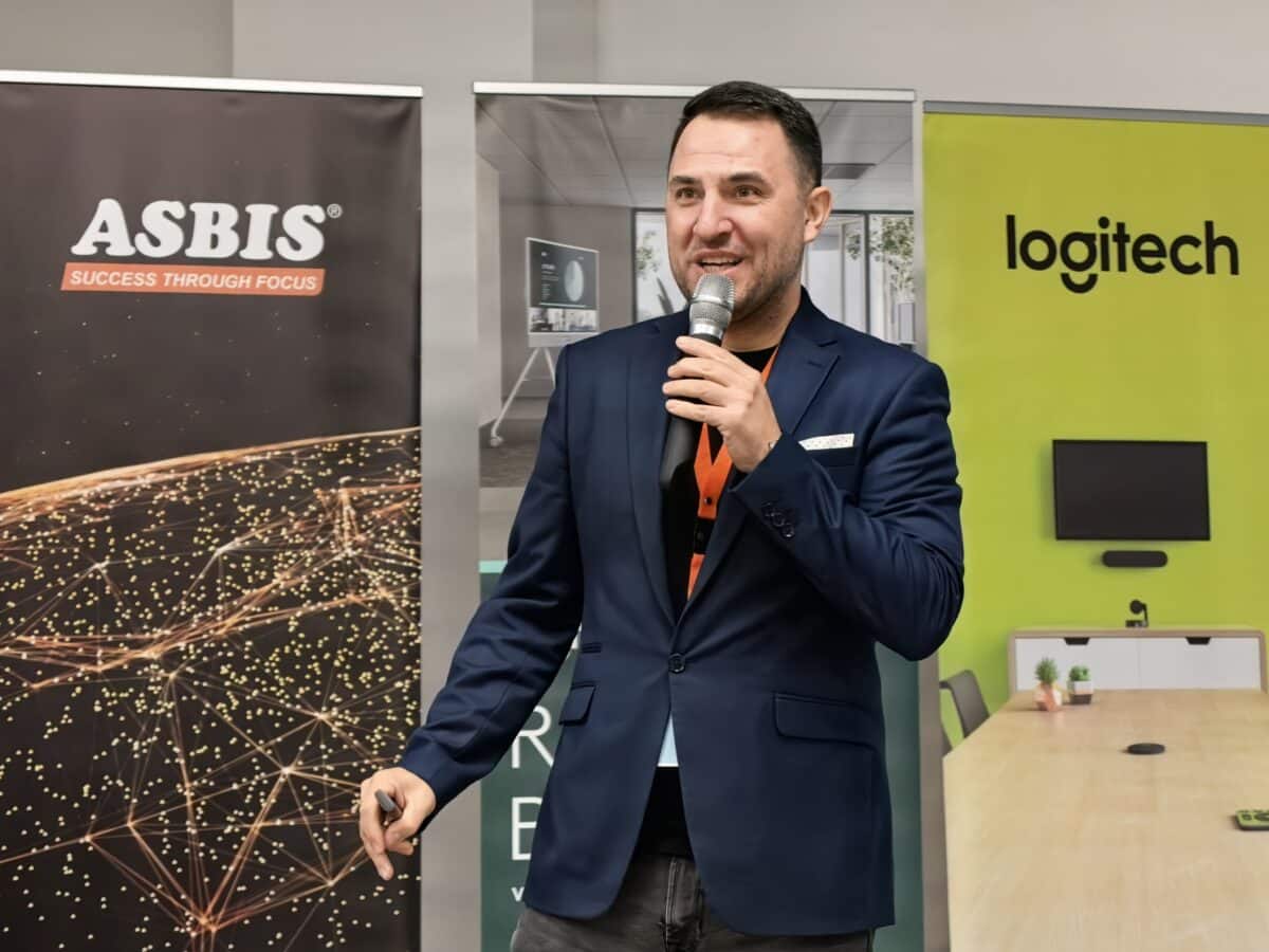 Logitech за бизнеса: как добрата техника превърна хибридната работа от компромис в стандарт