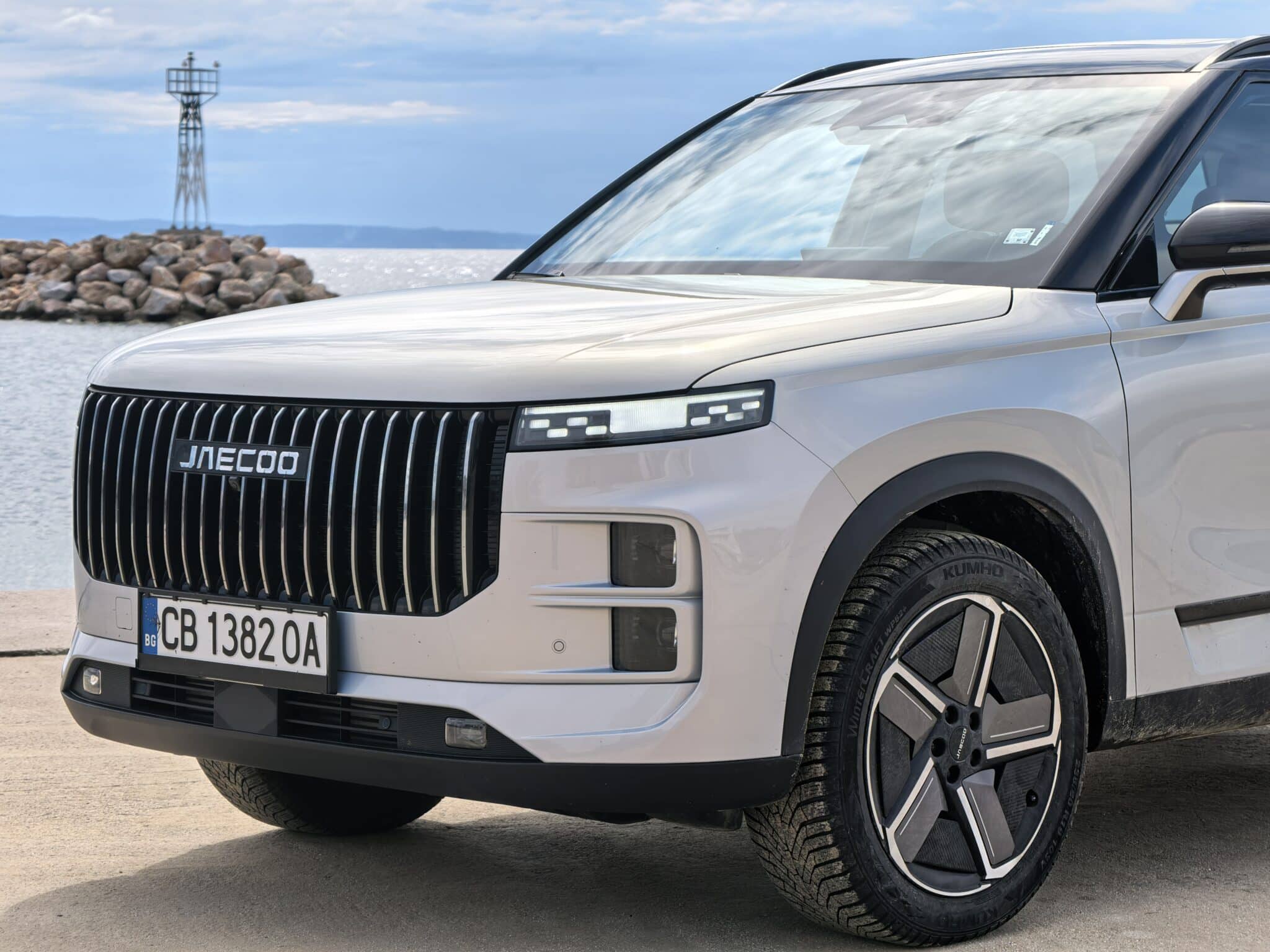 JAECOO 7 AWD: китайският SUV, който кара конкурентните марки да изглеждат абсурдно скъпи
