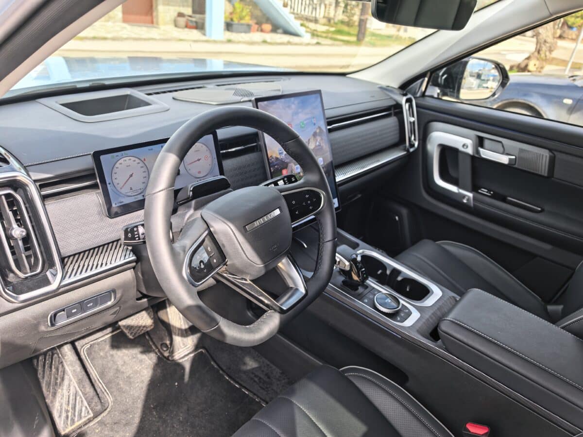 JAECOO 7 AWD: китайският SUV, който кара конкурентните марки да изглеждат абсурдно скъпи