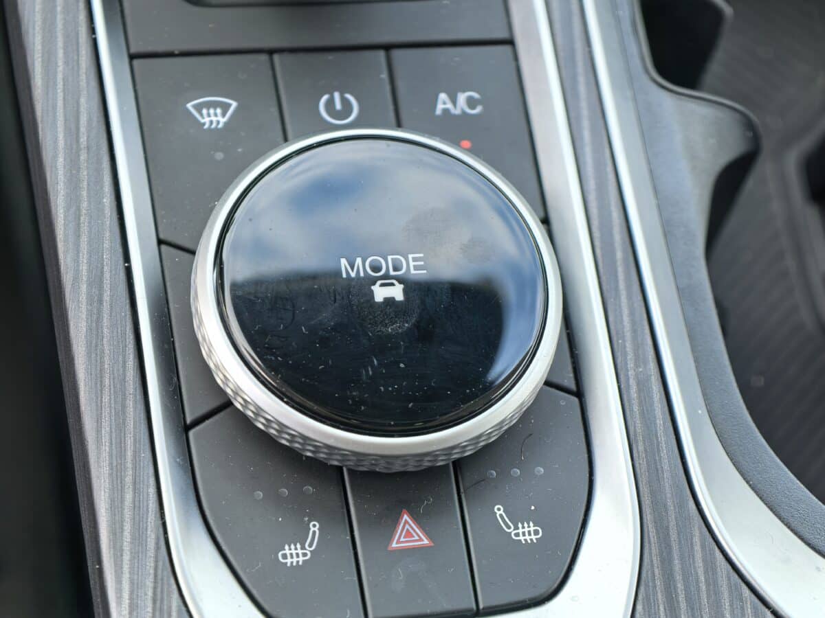 JAECOO 7 AWD: китайският SUV, който кара конкурентните марки да изглеждат абсурдно скъпи