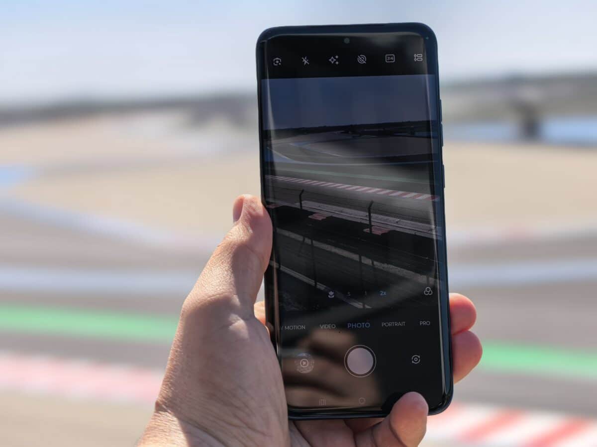 Motorola Edge 70 Fusion: най-приятната изненада сред Android телефоните тази година