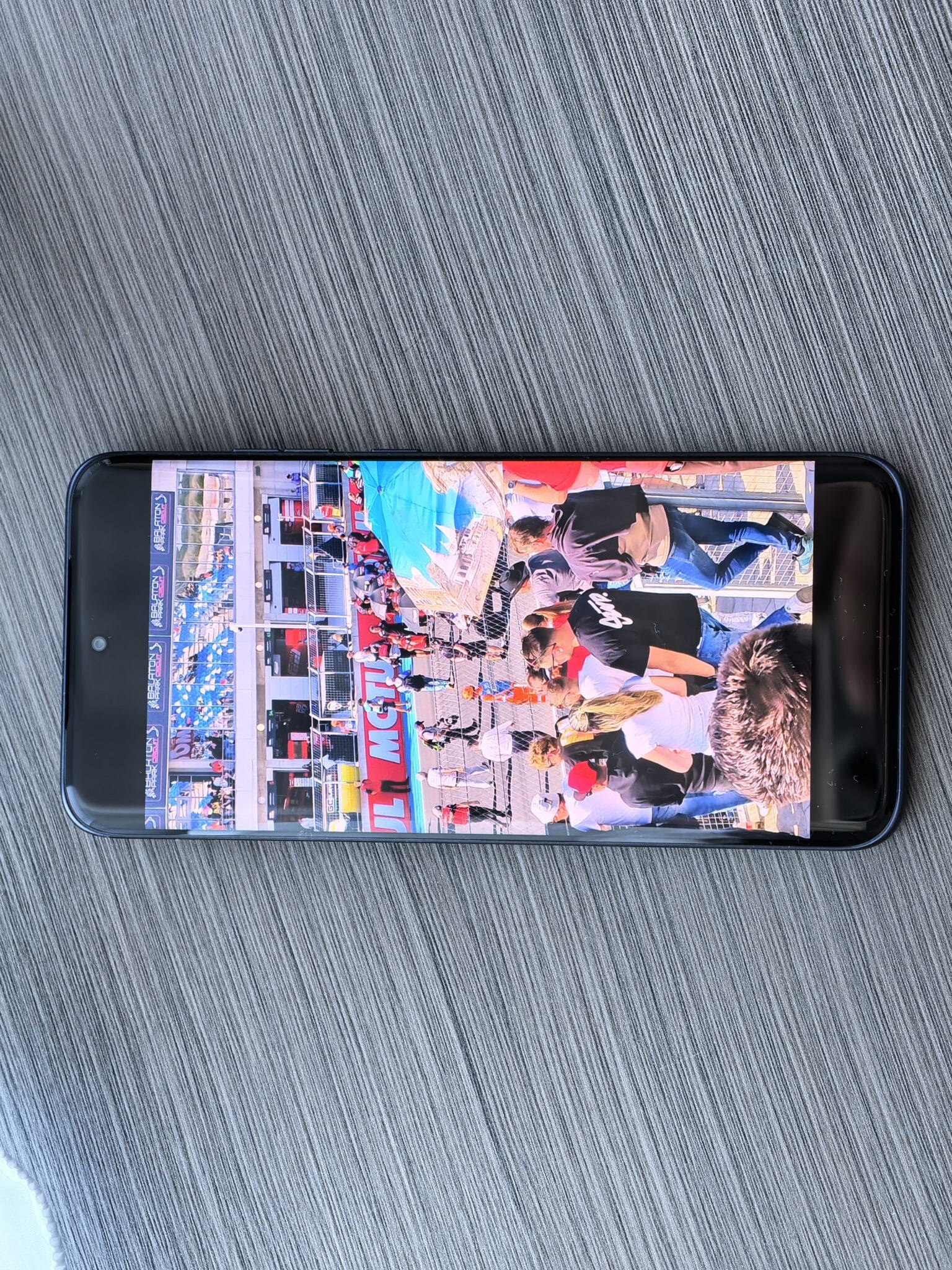 Motorola Edge 70 Fusion: най-приятната изненада сред Android телефоните тази година