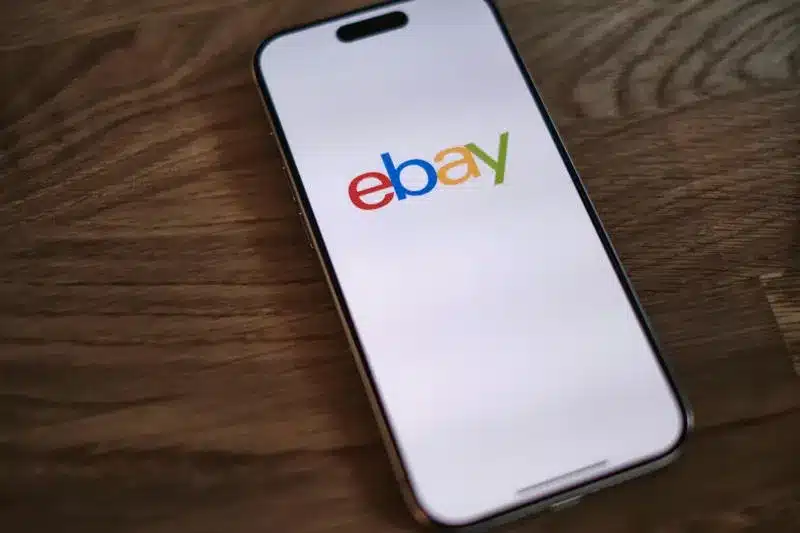 eBay отхвърли „непривлекателното“ предложение на GameStop за поглъщане на стойност 56 млрд. долара
