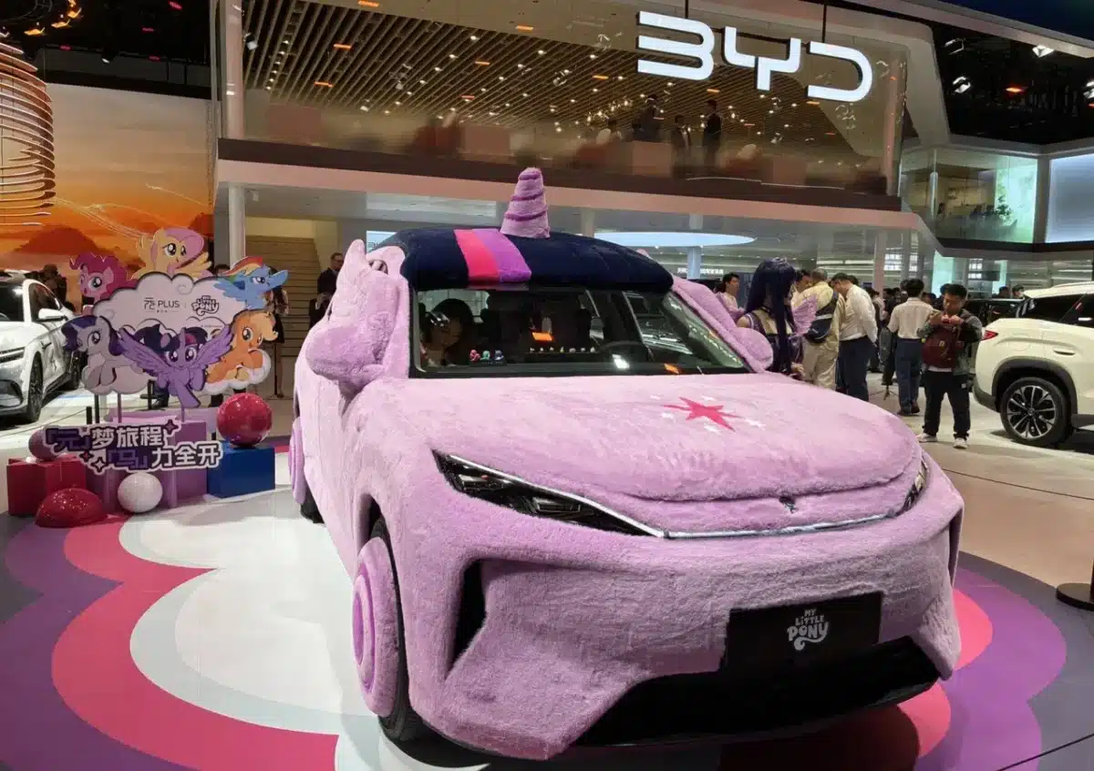 Китайската BYD се опитва да изкупи част от прочутата „стъклена фабрика“ на Volkswagen в Дрезден
